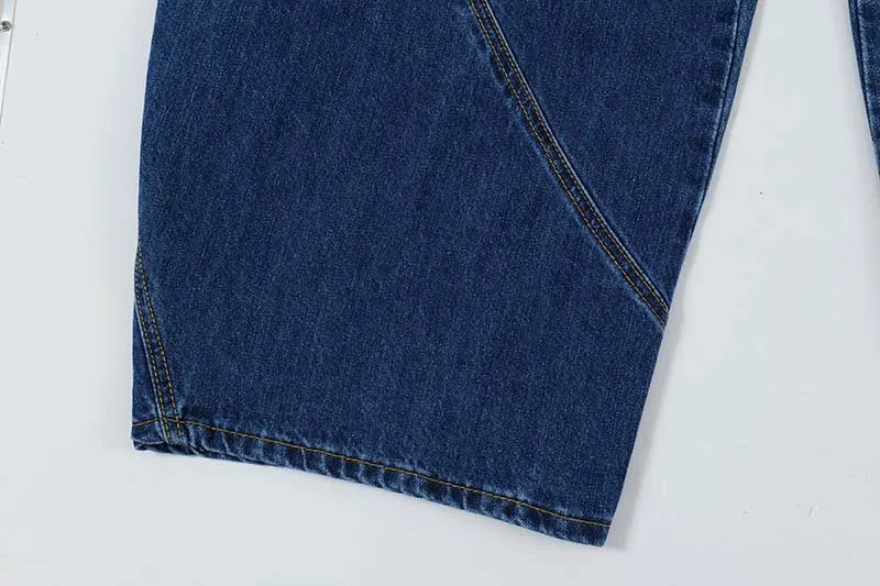 Curve Stitch | Relaxed Fit Jeans