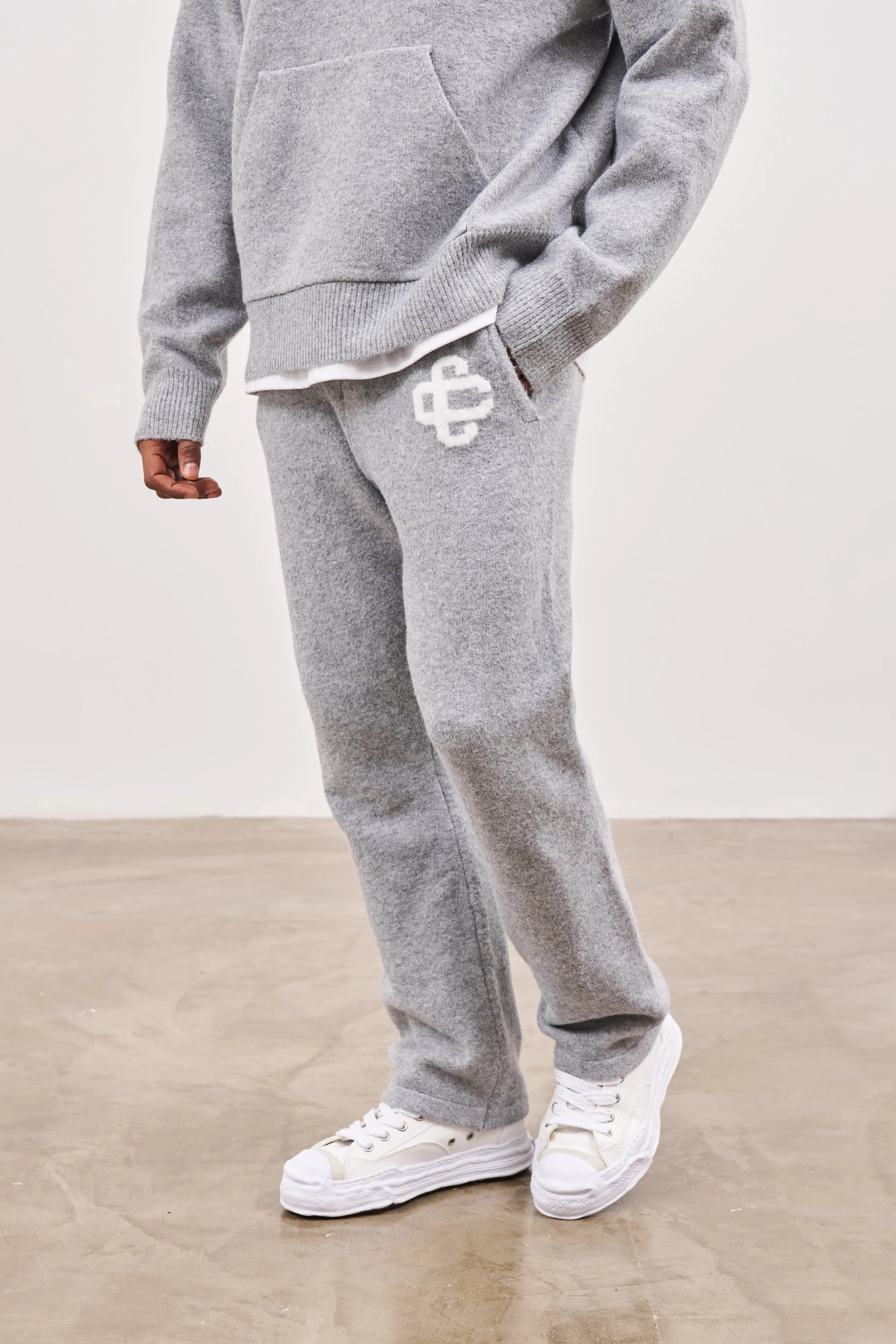 FLUFFY KNIT EMBLEM JOGGERS - GREY MARL