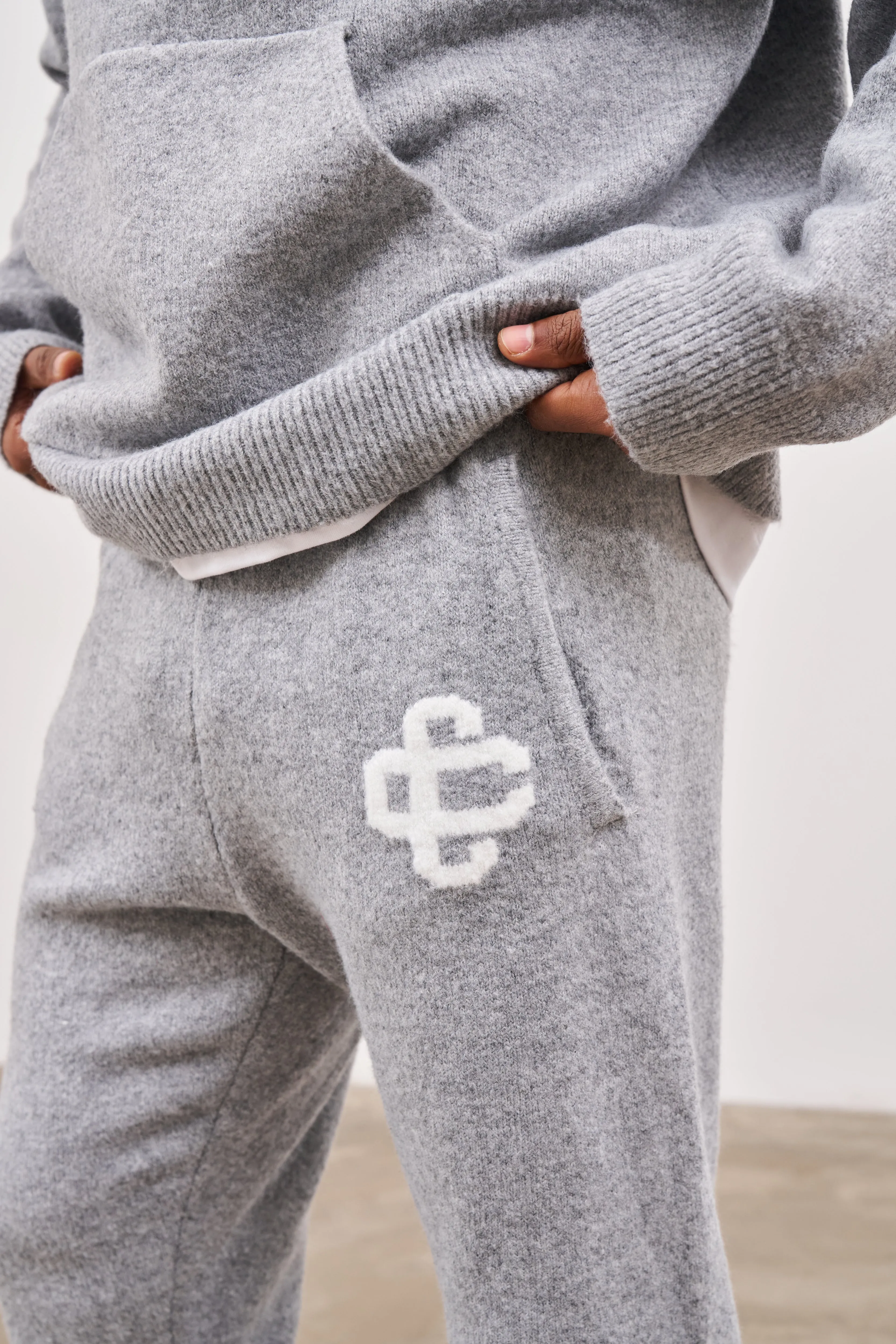 FLUFFY KNIT EMBLEM JOGGERS - GREY MARL