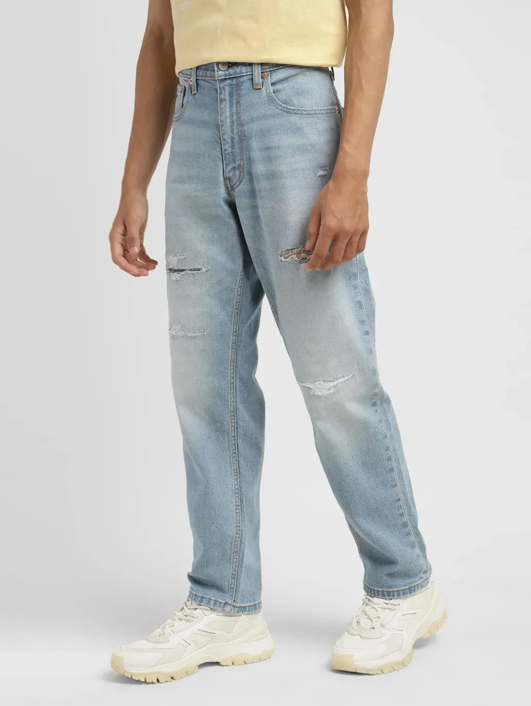 Men's 550 Light Indigo Relaxed Fit Mid Rise Jeans