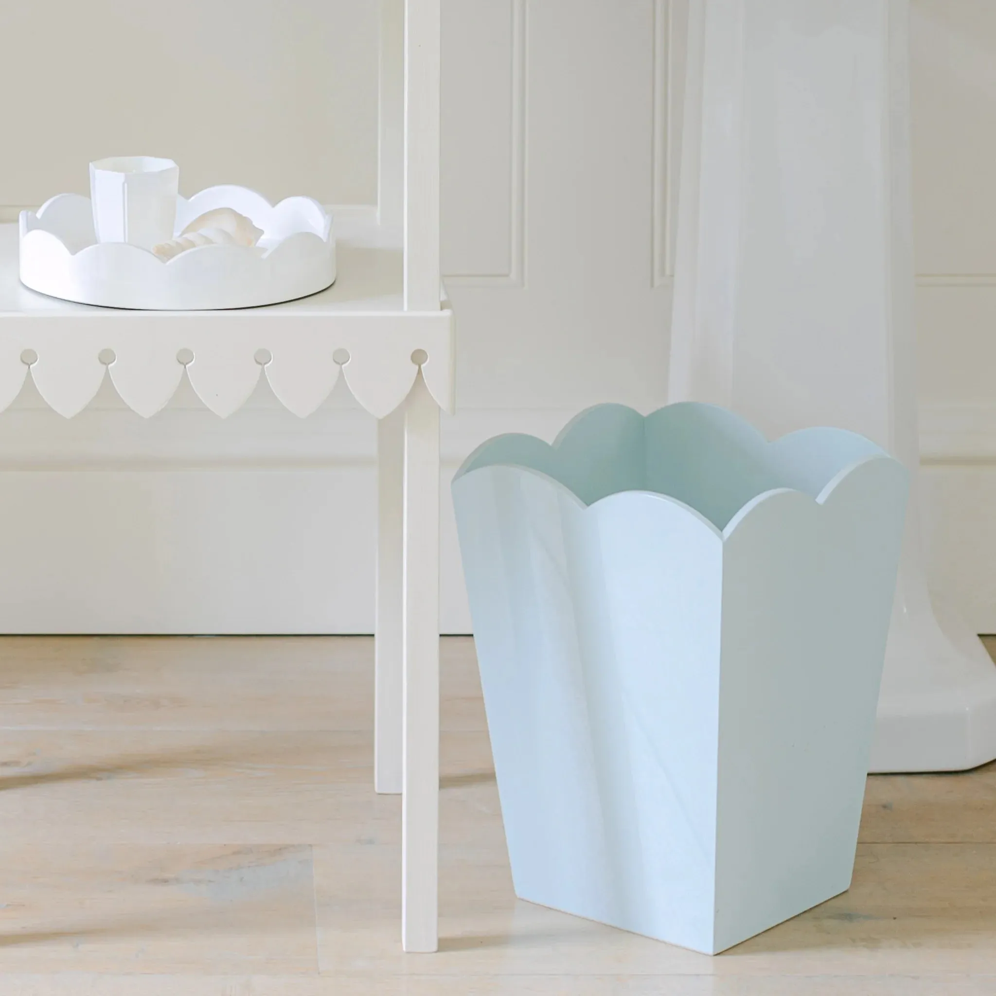 Scallop Bin Blue