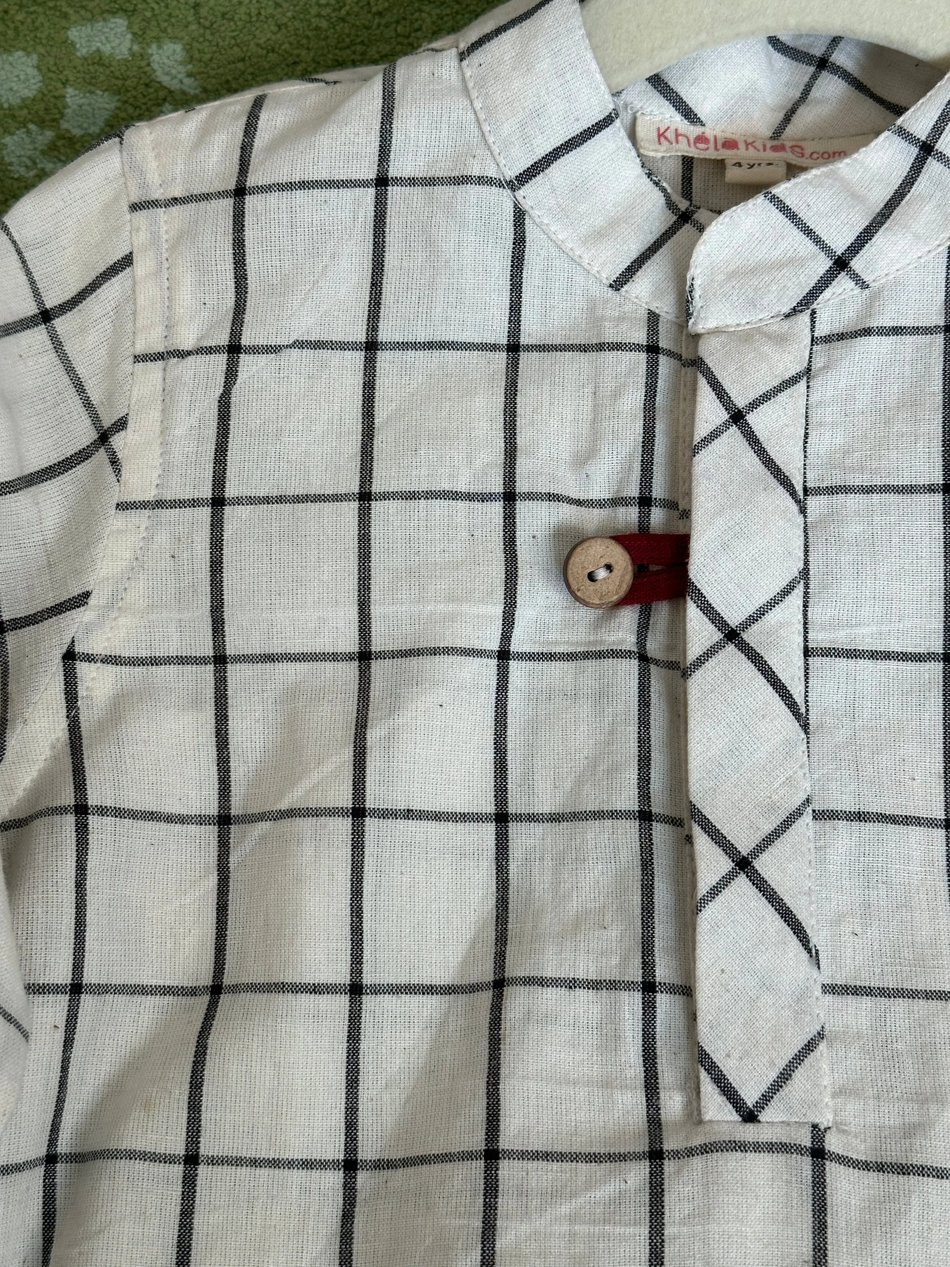 White checks kurta shirt